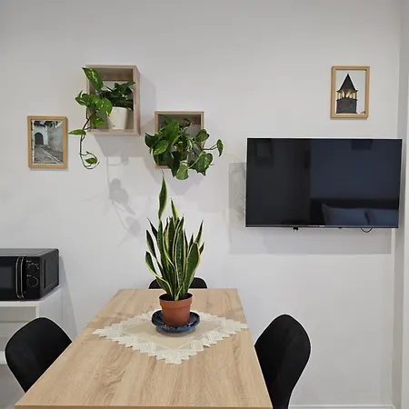Apartment's Center Aquilo Тирана
